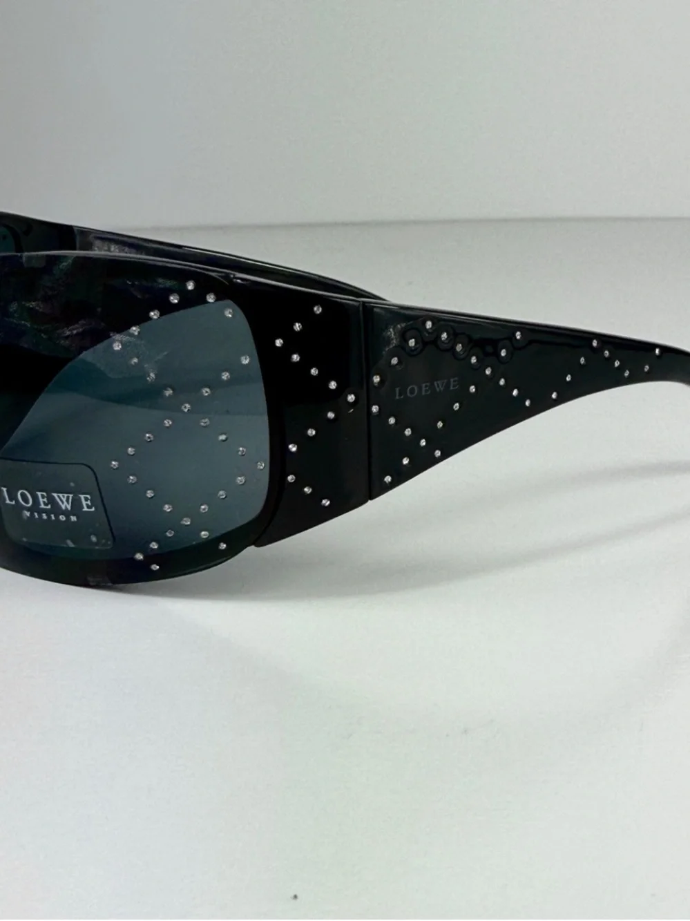 LOEWE SLW583S Z42X Crystal Anagram Shield Sunglasses Black Vtg Y2K Deadstock Set